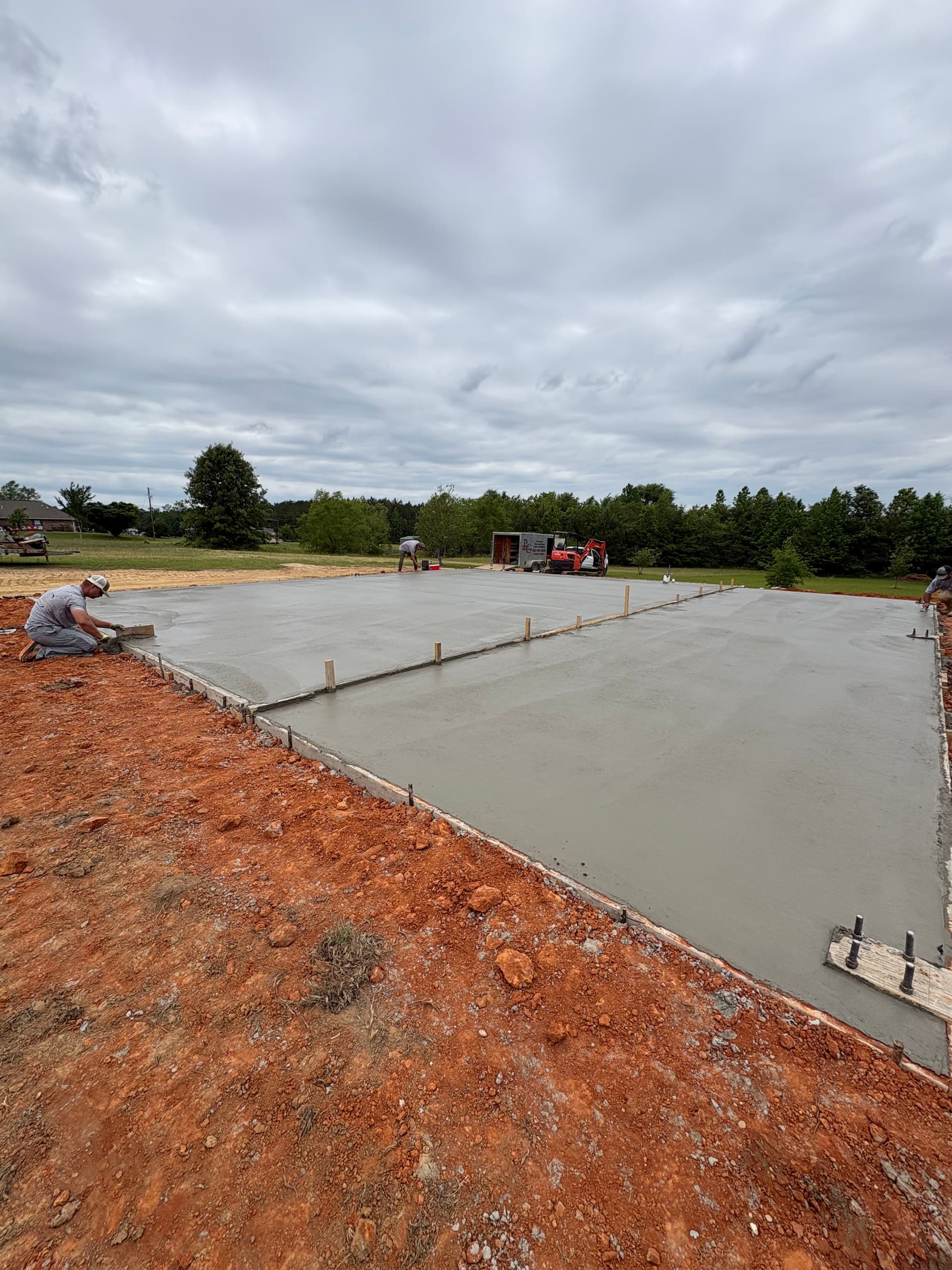 Gallery photos for Two Concrete Slabs Poured Clean and Built to Last: Image #2