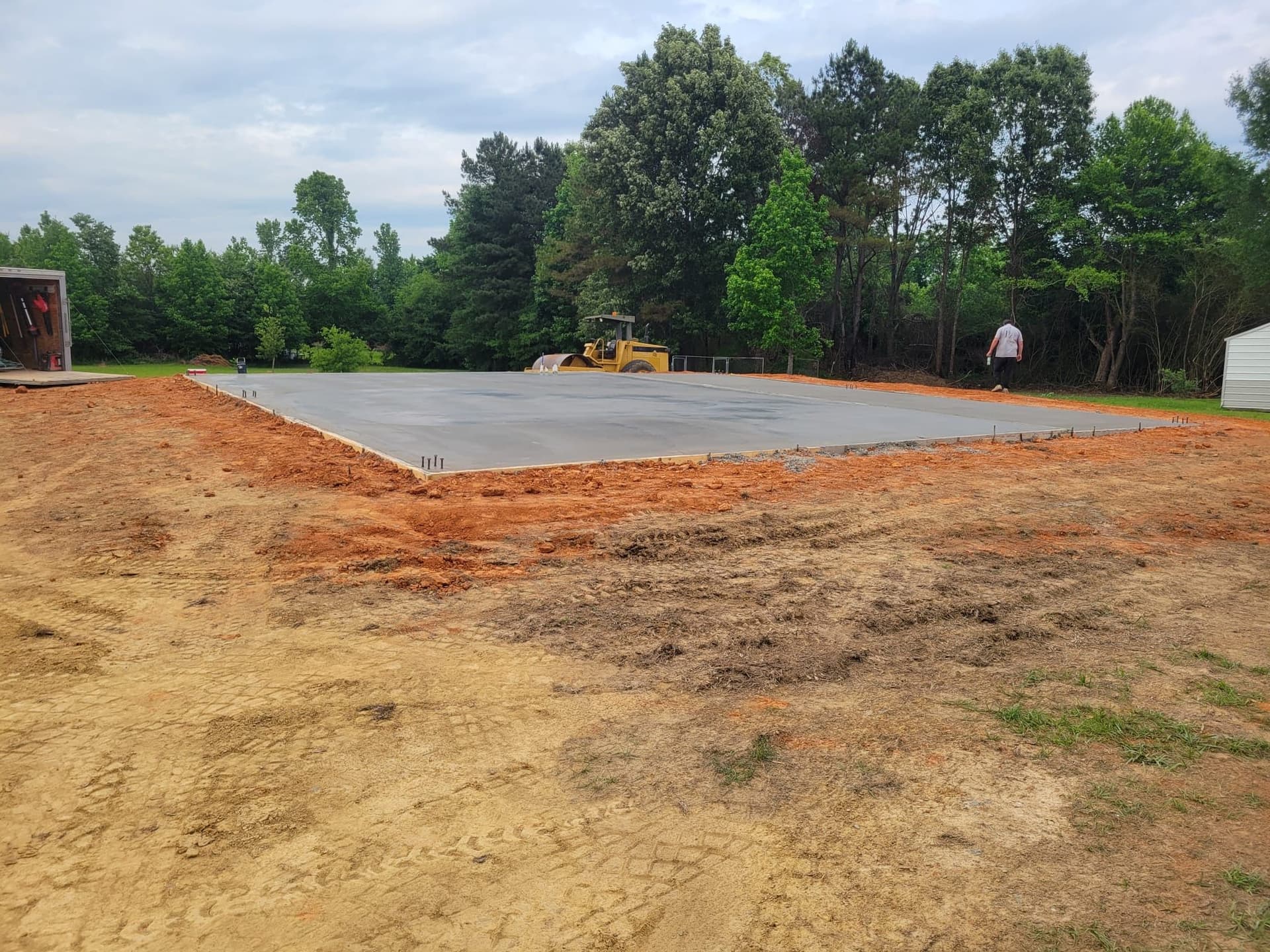 Gallery photos for Two Concrete Slabs Poured Clean and Built to Last: Image #3