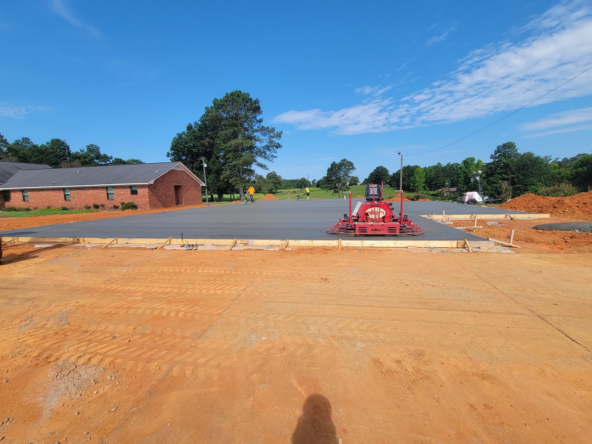 Gallery photos for Late-Night Prep to Clean Finished Slab on the Haynes Project: Image #2
