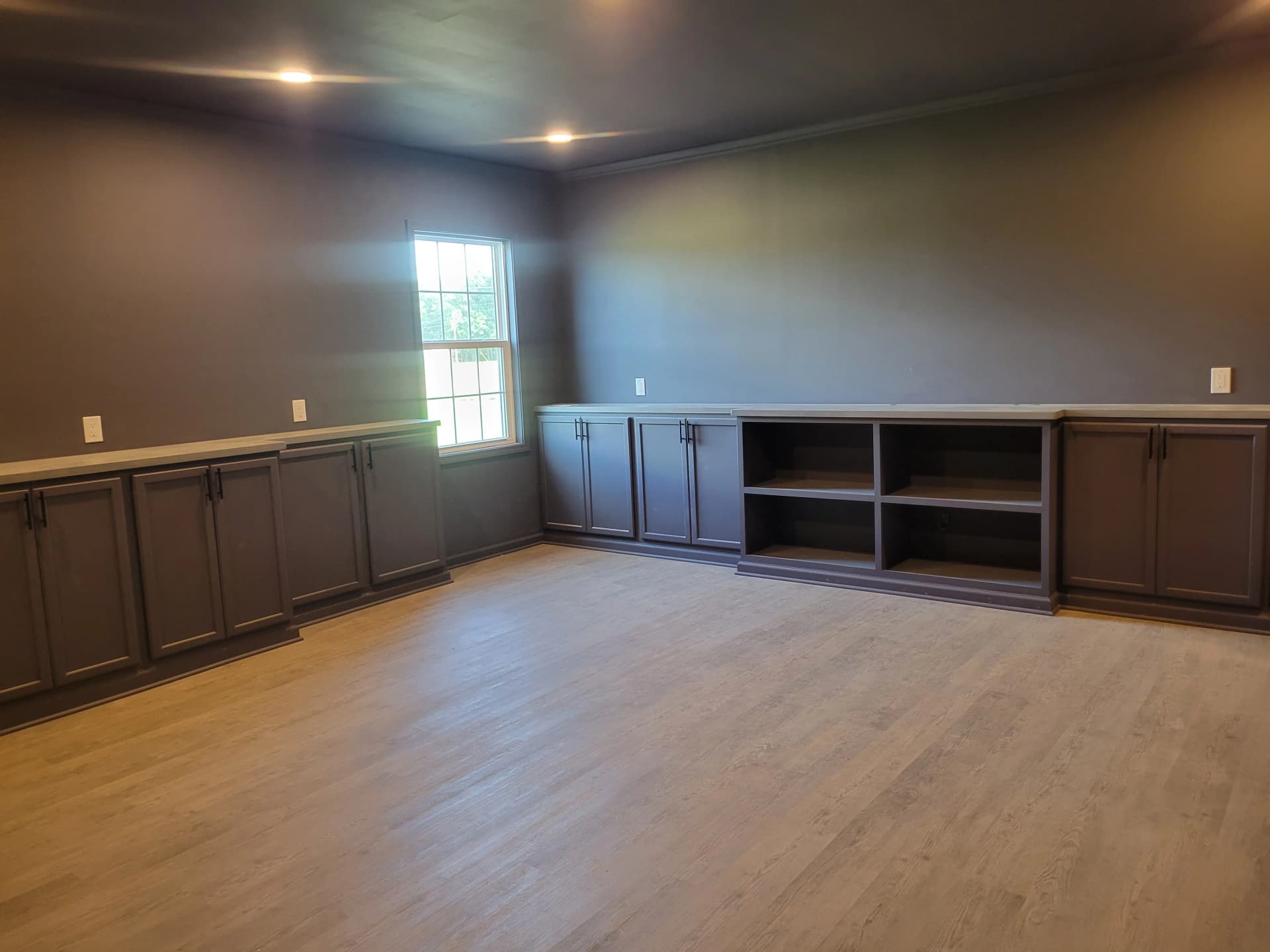 Gallery photos for Brantzeg Full Home Remodel - Inside and Out: Image #2