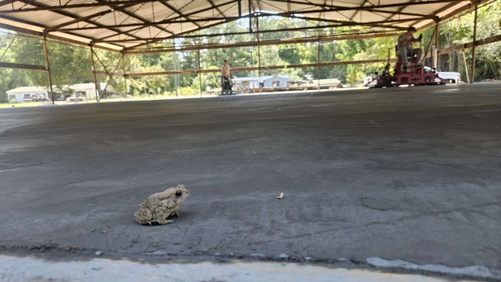 Gallery photos for Concrete Floor Pour Inside a Large Steel Frame Building: Image #1