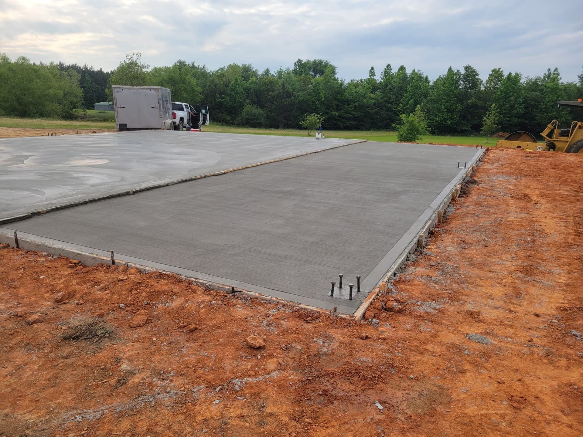 Gallery photos for Two Concrete Slabs Poured Clean and Built to Last: Image #4
