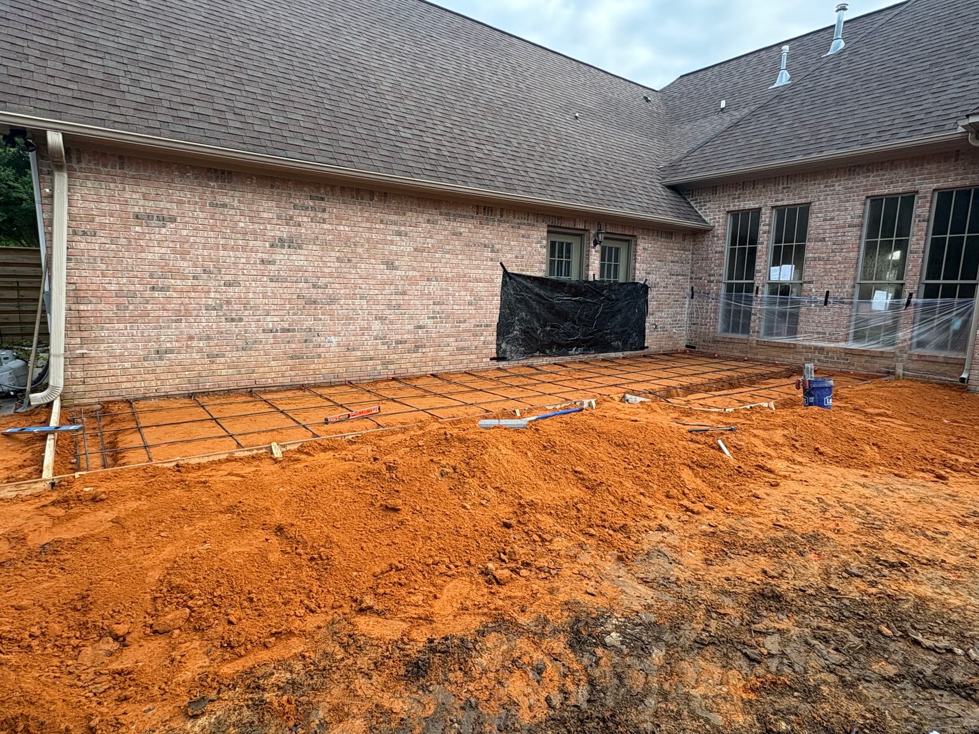Premier Contracting Is Hiring Concrete Finishers and a Foreman