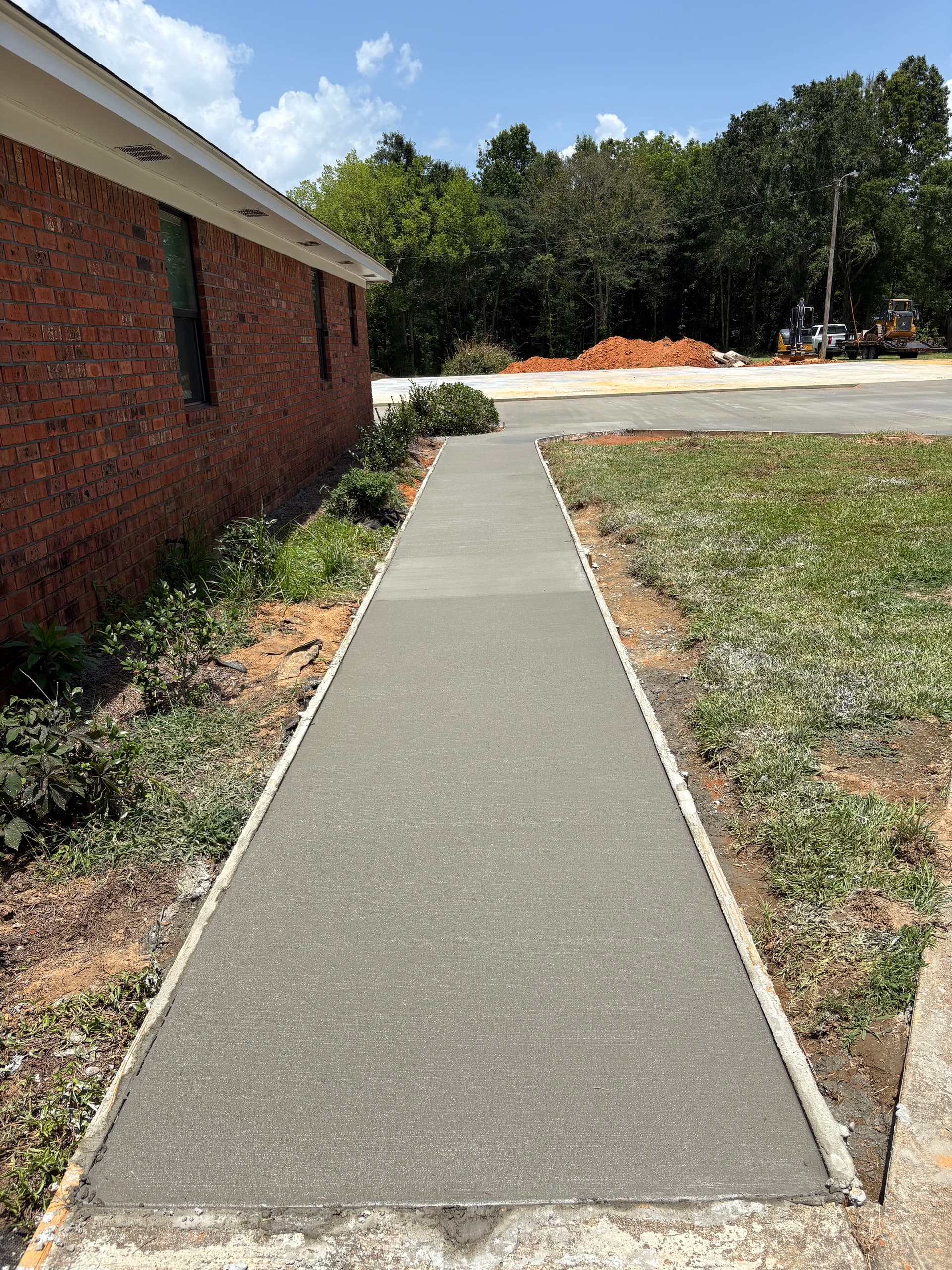 Gallery photos for New Concrete Driveway and Sidewalk for the Haynes Property: Image #2