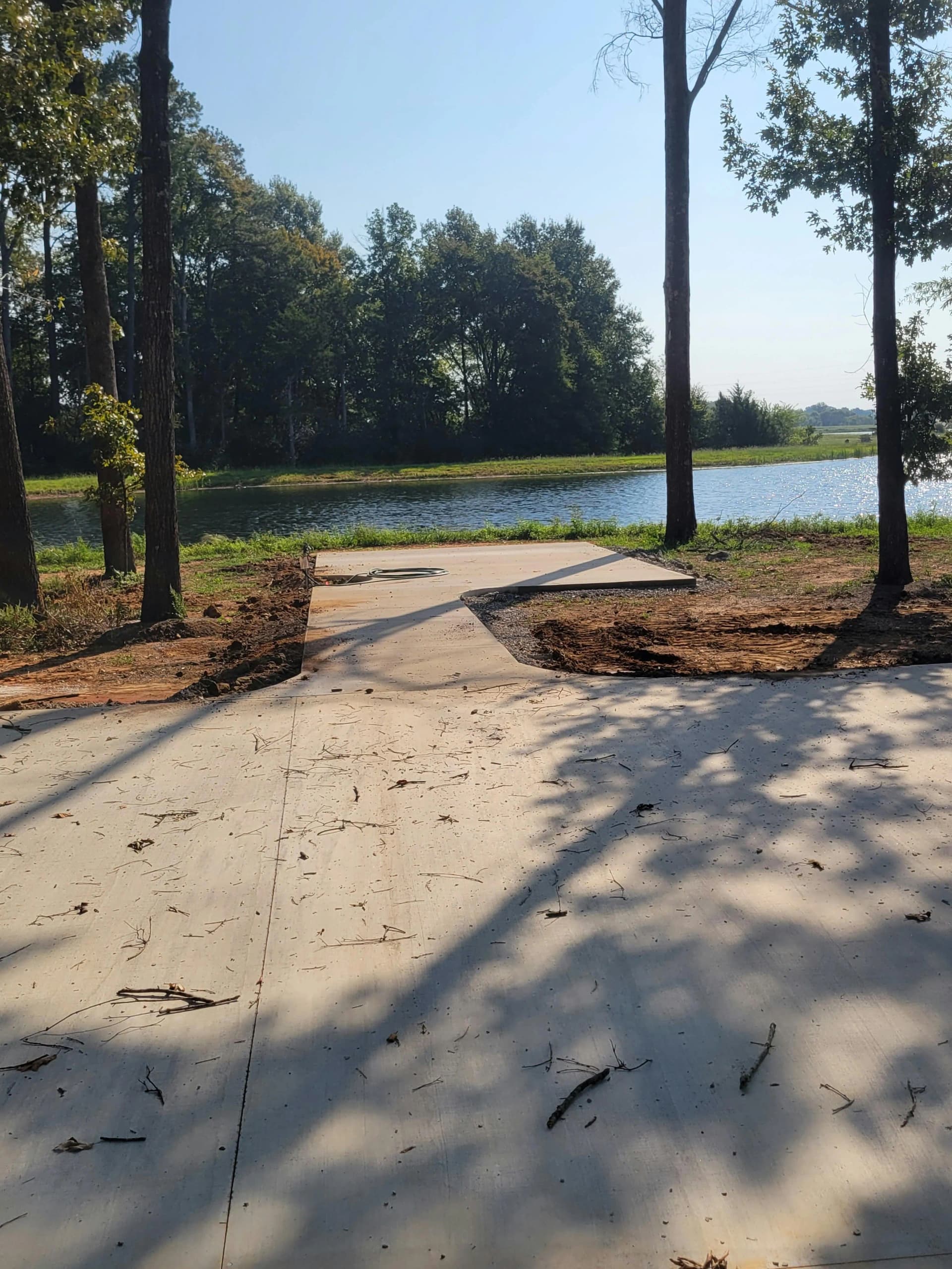 Gallery photos for 8,000 Sq Ft Exterior Concrete Pour on a Lakefront Property: Image #3