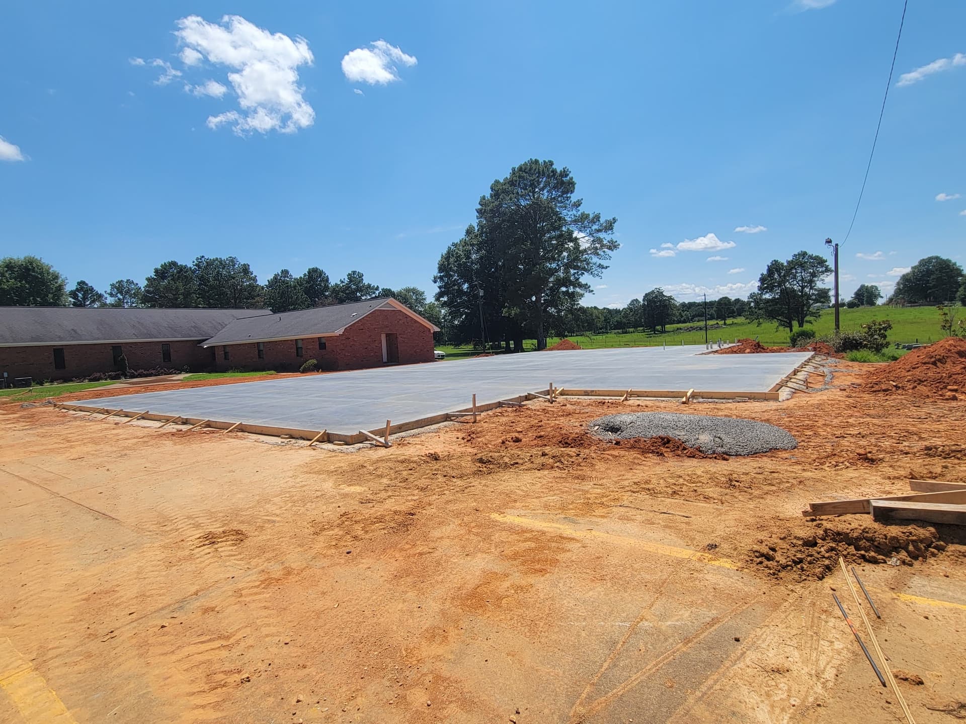 Gallery photos for Late-Night Prep to Clean Finished Slab on the Haynes Project: Image #4