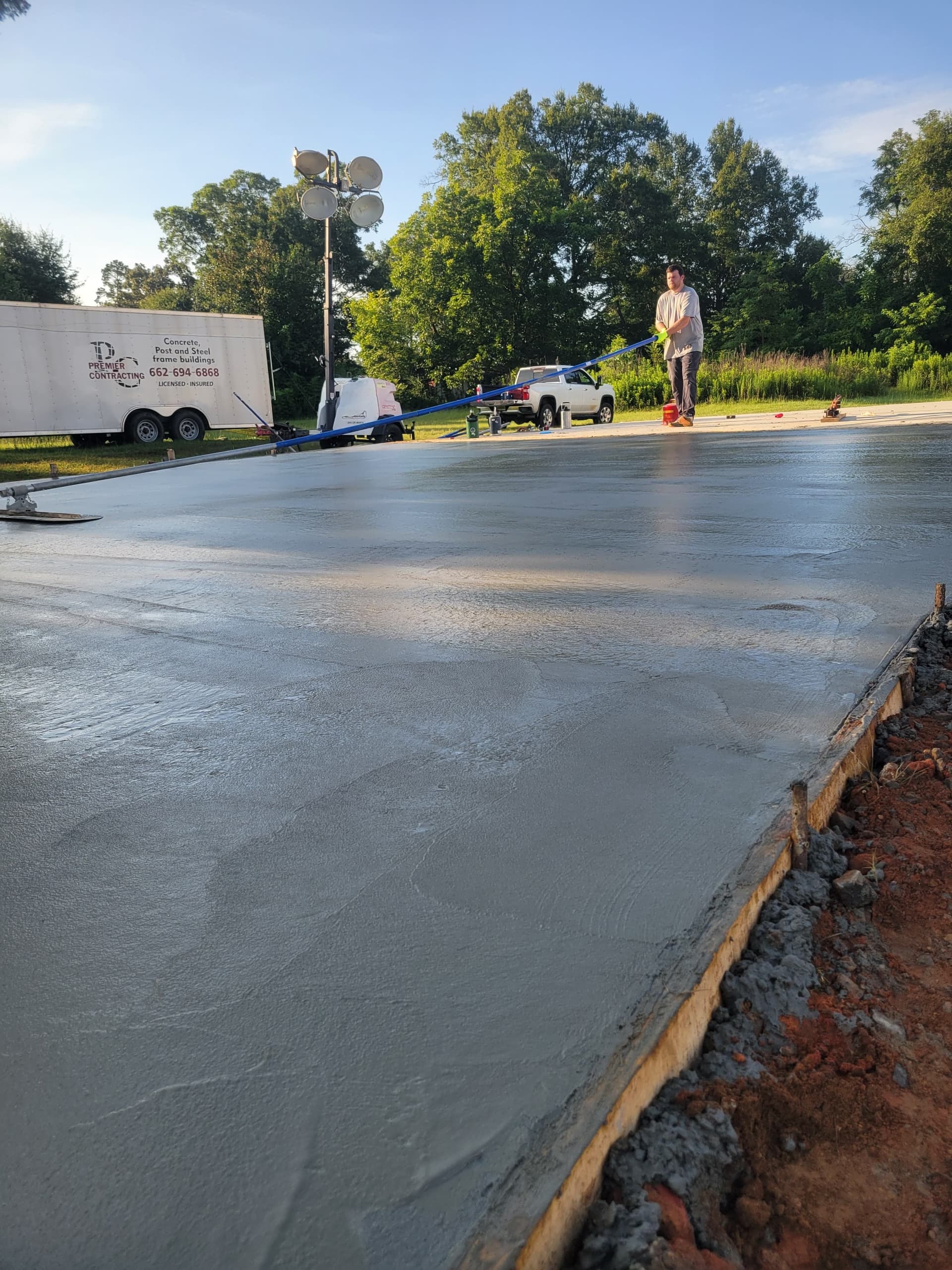 Gallery photos for New Concrete Parking Lot for Louisville MS Healthcare Clinic: Image #1